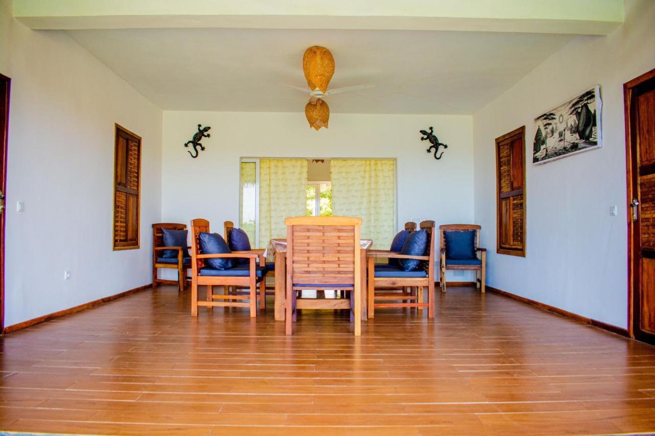 Tiako Villas Ambondrona  Exterior photo